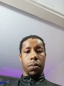 AlejoKhalifa_のライブXXXチャット