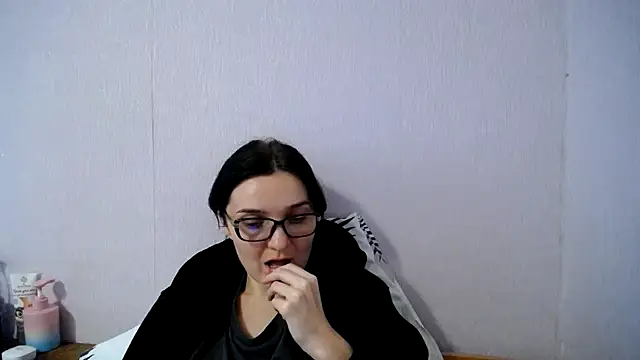 دردشة Shiny_gine الجنسية المباشرة
