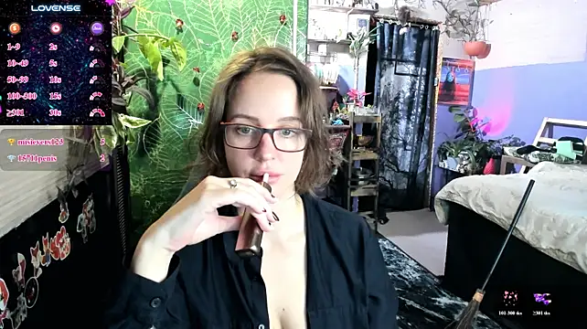 Chat +18 de LisaFoxy_y ao vivo