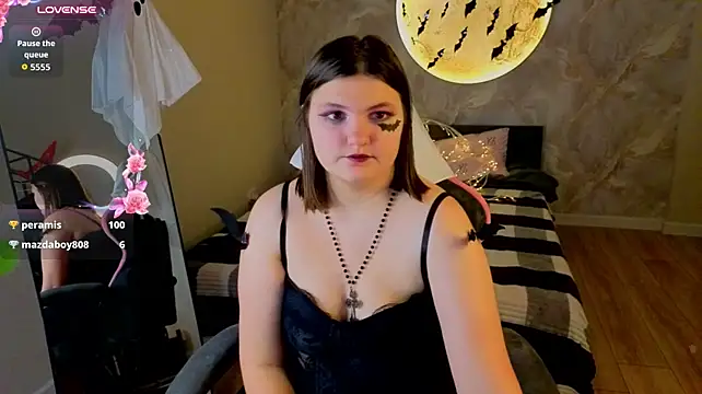 Chat +18 de Kitty_Liikk ao vivo