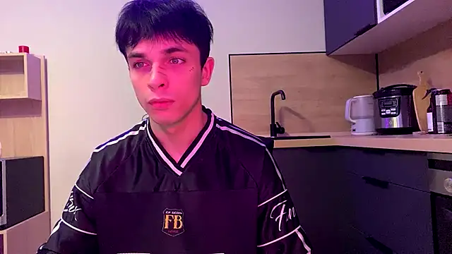 XXX chat uživo modela Clark_Day