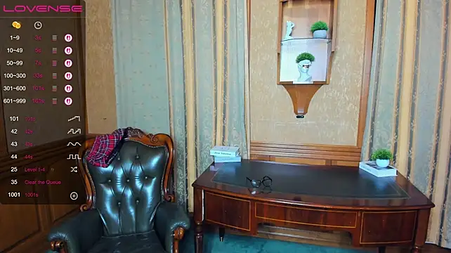 YettaMead Adlı Modelin Canlı XXX Sohbeti