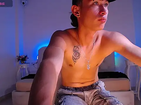 Chatroom XXX en direct de Maverick27_