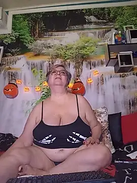 Chat +18 de QueenPammy1 ao vivo