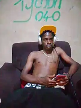 Demon254_ live XXX chat
