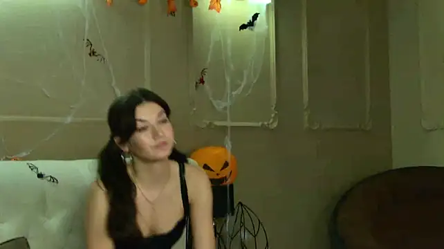 KatyNuar Chat XXX in diretta