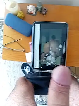 EmilioTaladdro Chat XXX in diretta