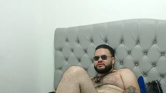 Enzo_WIld Live XXX Chat