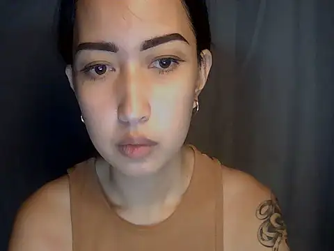 Chatroom XXX en direct de XXnaughty_08XX