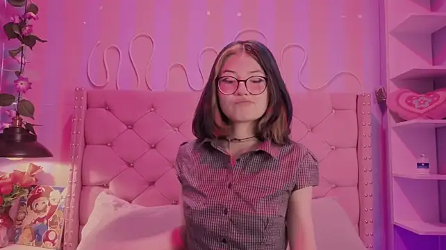 Lara-Victoria- 라이브 XXX 채팅
