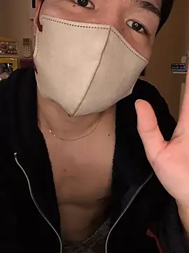 kqitooo Chat XXX in diretta