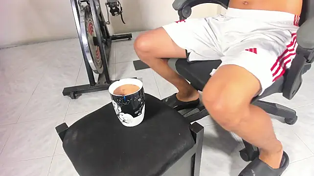simon_axe_ Live XXX Chat