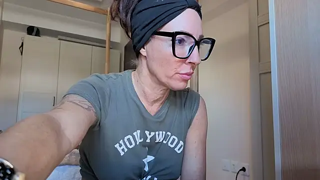 claraxloveuse's Live XXX Chat