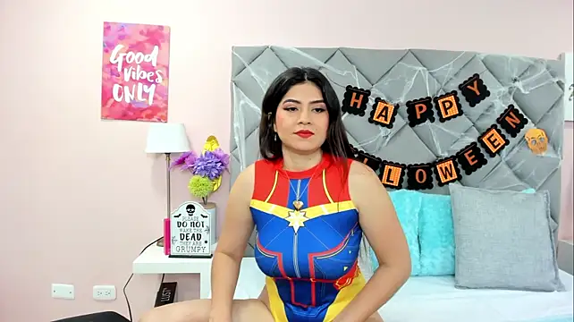 NahomyAdams Chat XXX live