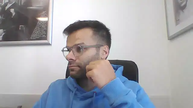 Živý XXX chat FROCETTO93