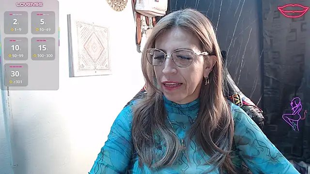 Chayla_Ruiz 现场XXX聊天