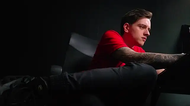 XXX chat uživo modela FelixStarkk
