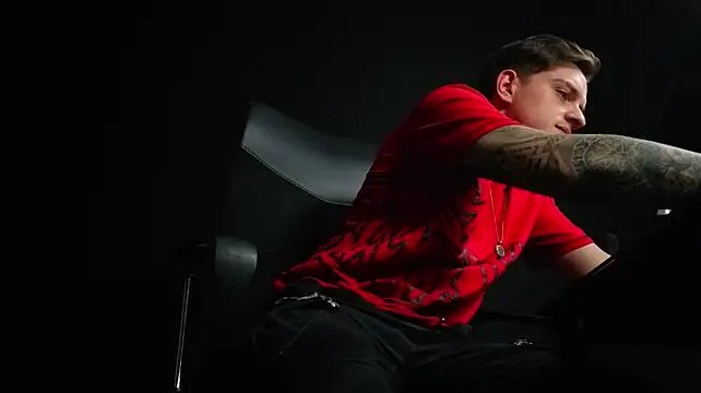 FelixStarkk live XXX chat