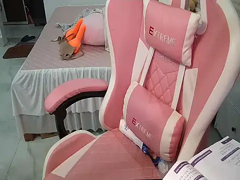 Chat XXX ao vivo de Ori-Yannie