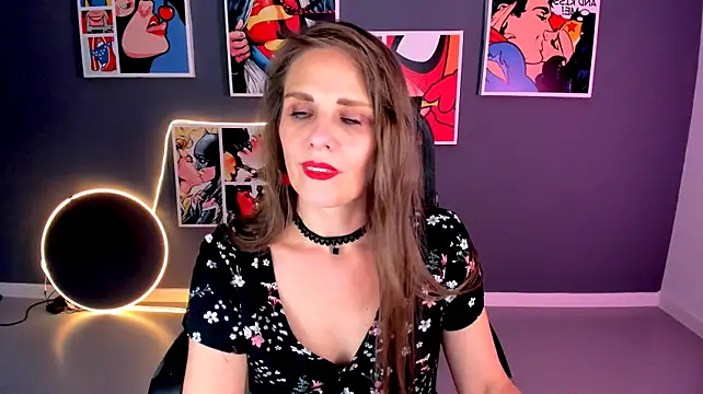 دردشة EmiliaBedy الجنسية المباشرة