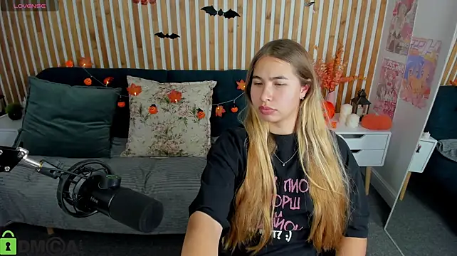 צ'אט XXX בשידור חי של Elaria_
