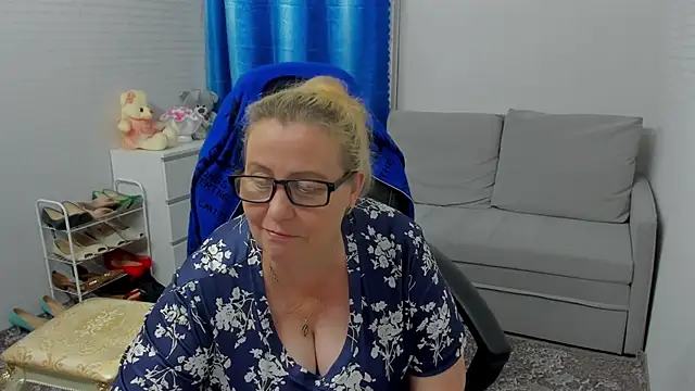 Frau_MartaのライブXXXチャット