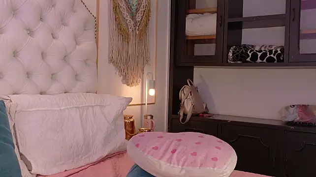 Chat +18 de AriaStonne ao vivo