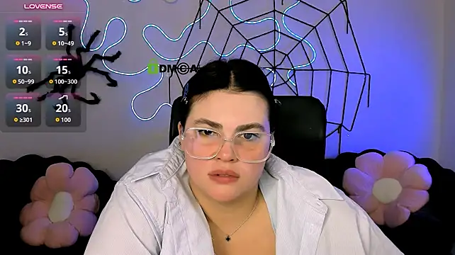 alma_lucky1's Live XXX Chat