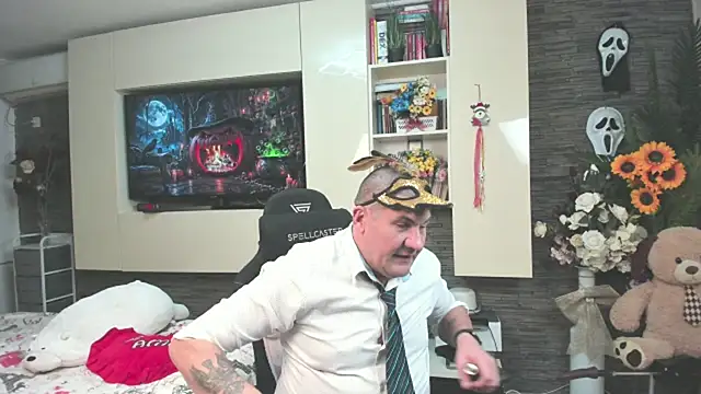 SpartacusDaddy48 live XXX chat