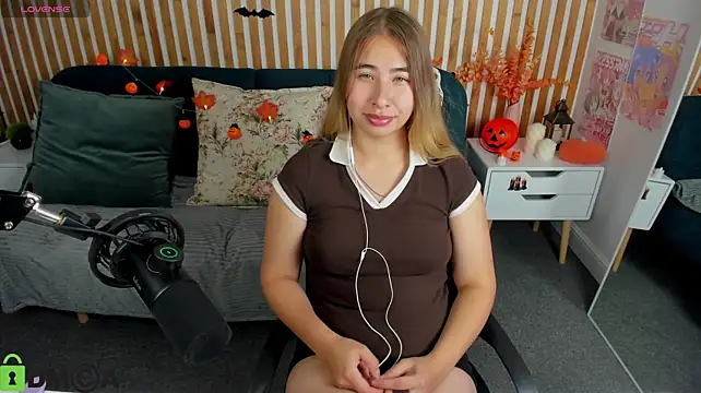 Elaria_ Adlı Modelin Canlı XXX Sohbeti