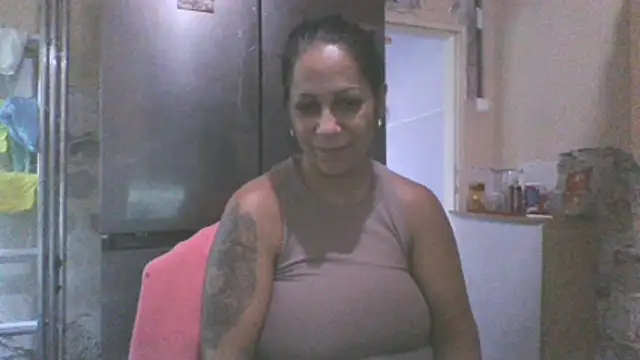 wildfarmbabe's Live XXX Chat