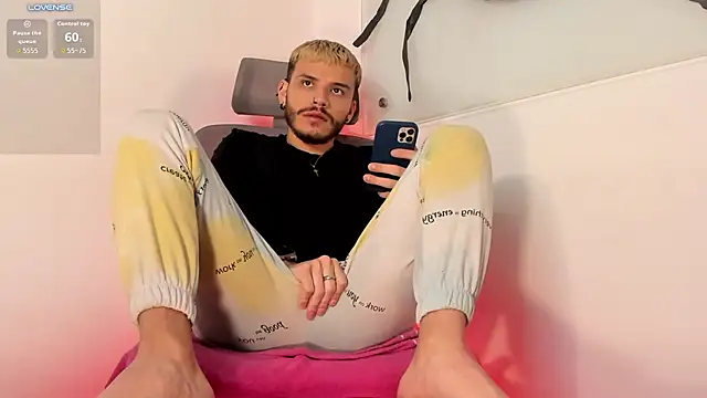 צ'אט XXX בשידור חי של Lian_ferrer