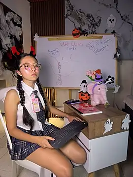 I_AM_EMMA_ Chat XXX in diretta