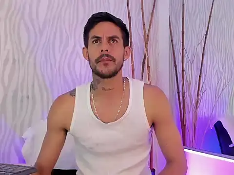 Chat +18 de Leo_vesper1 ao vivo