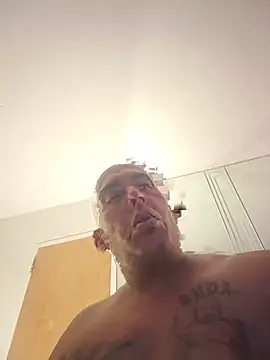 mikey2840 XXX чат на живо