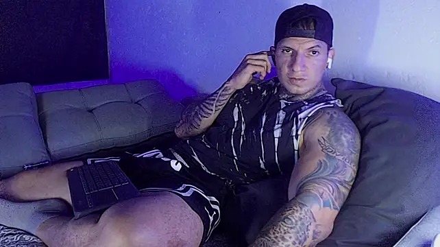 Shane_Clay Chat XXX live