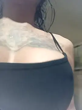 Trish_CurveCock Live XXX-Chat