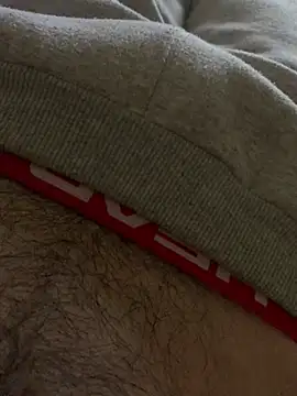 XXX chat uživo modela MuzzyFacing
