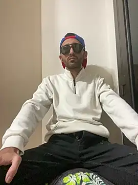 hakilka2 Adlı Modelin Canlı XXX Sohbeti