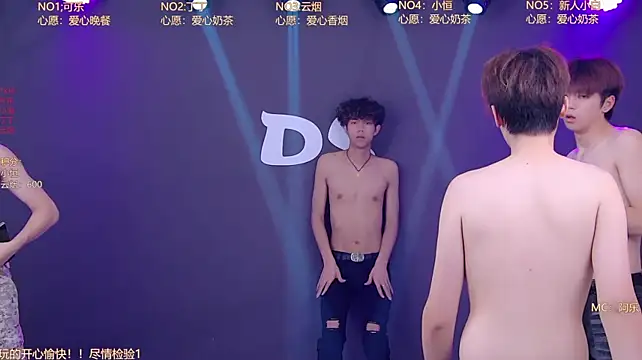 Ds-boy2 live XXX chat
