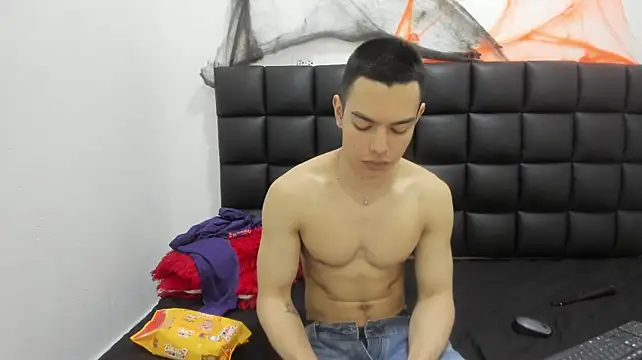 Turjan_Sultan Chat XXX live