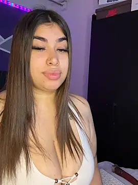 XXX chat uživo modela jazminslut