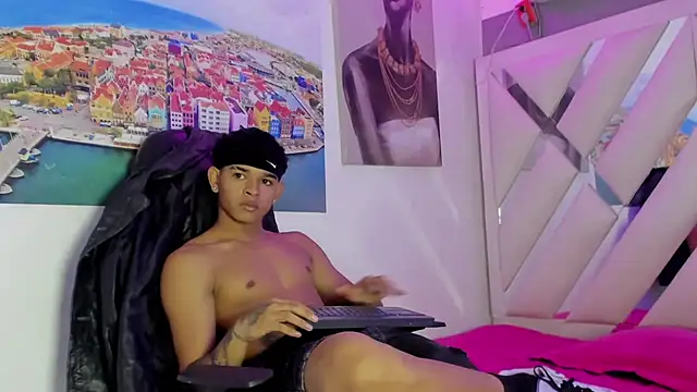 nova_mitchell7 Adlı Modelin Canlı XXX Sohbeti