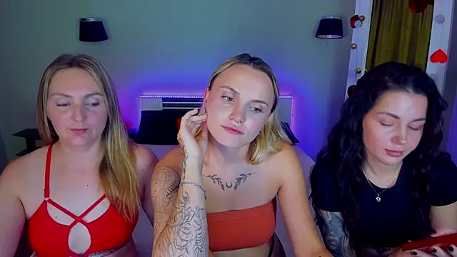 XXX chat uživo modela MagicEyess