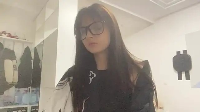 LuellaSerpas' Live XXX Chat
