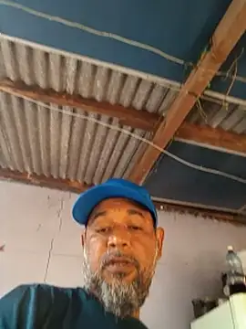 XXX chat uživo modela Prazerro