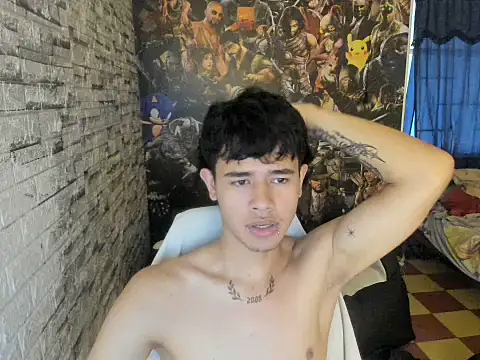 Chat +18 de marek_sanchez ao vivo