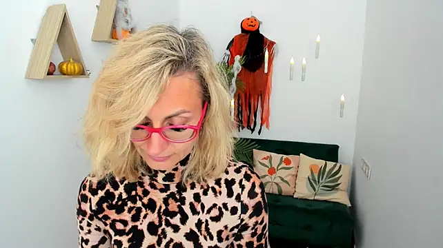 XXX chat uživo modela MuseOfStage