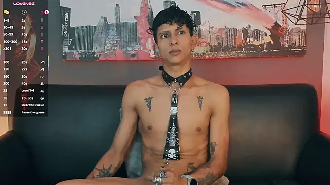 Maximoking26's Live XXX Chat