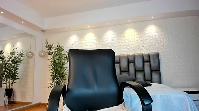 AidaJones' Live XXX Chat